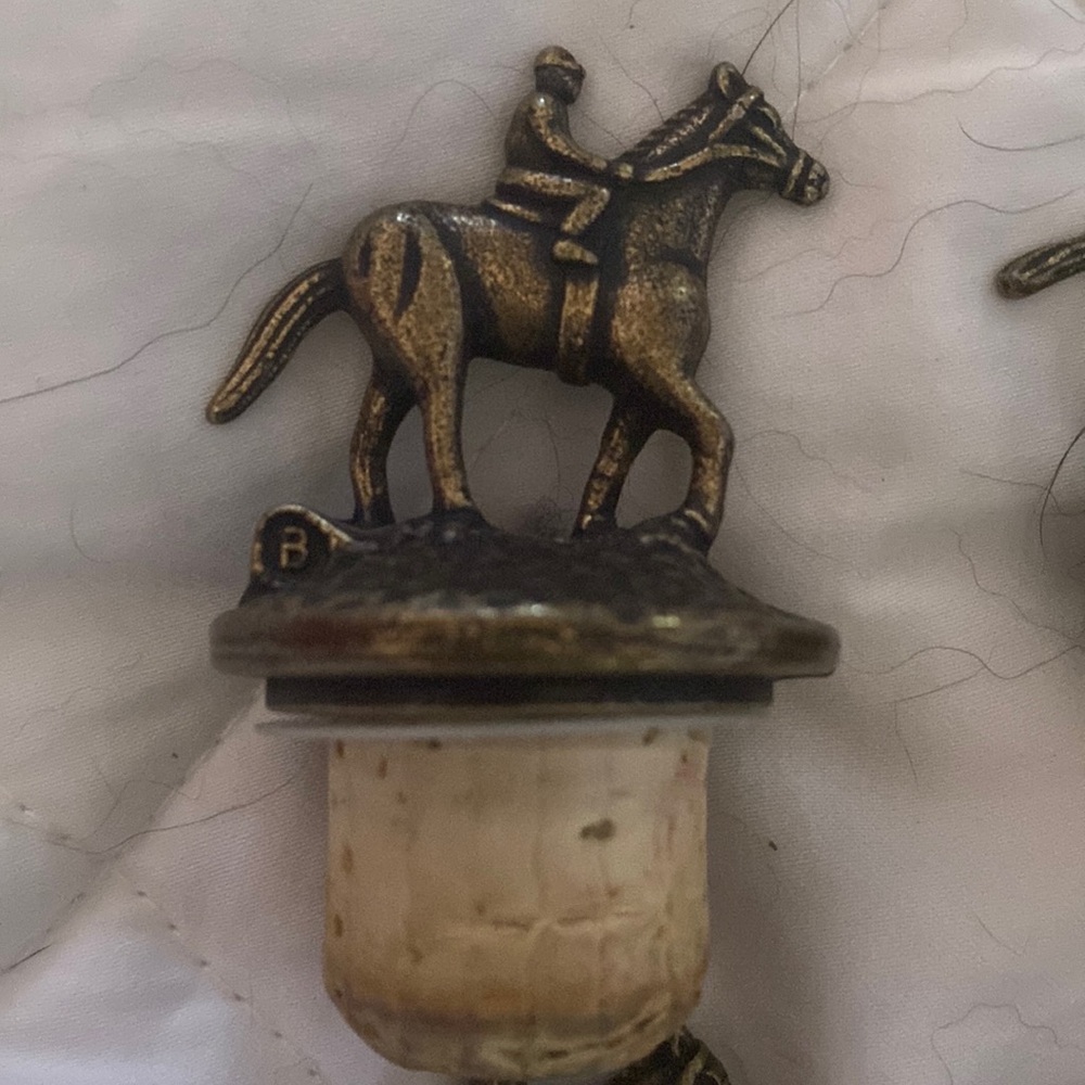 Blanton’s ‘B’ letter Horse and Jockey Bottle topper